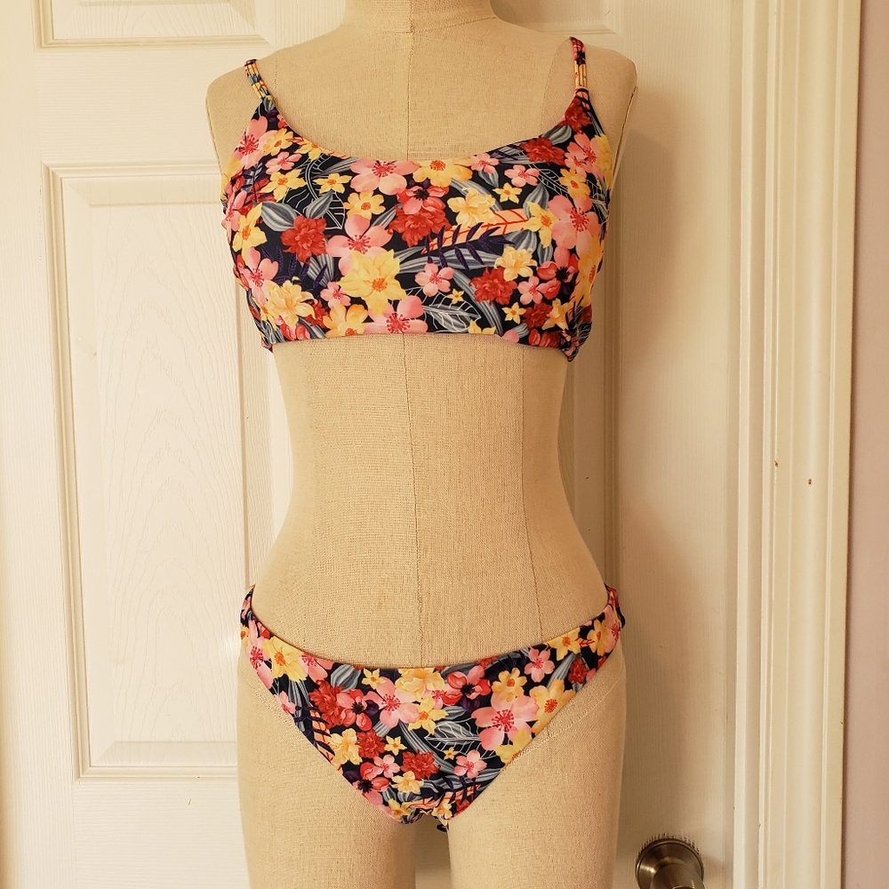 Junior's Bikini Set Size XLARGE New
